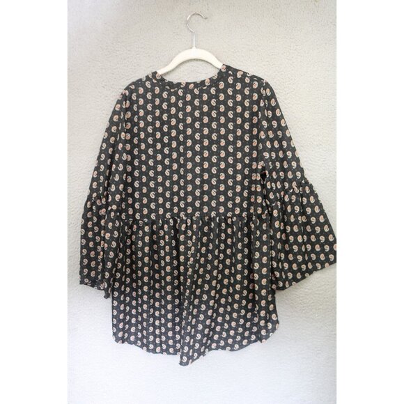 Sunday in Brooklyn 3/4 Bell Sleeve Dark Floral Tunic-Size Medium-Whimsigoth - Picture 9 of 12